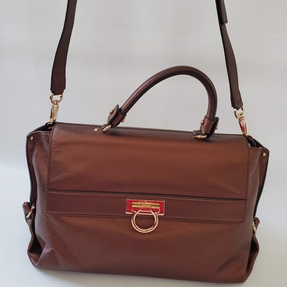 Salvatore Ferragamo Large Metallic Leather bag - Picture 5 of 8